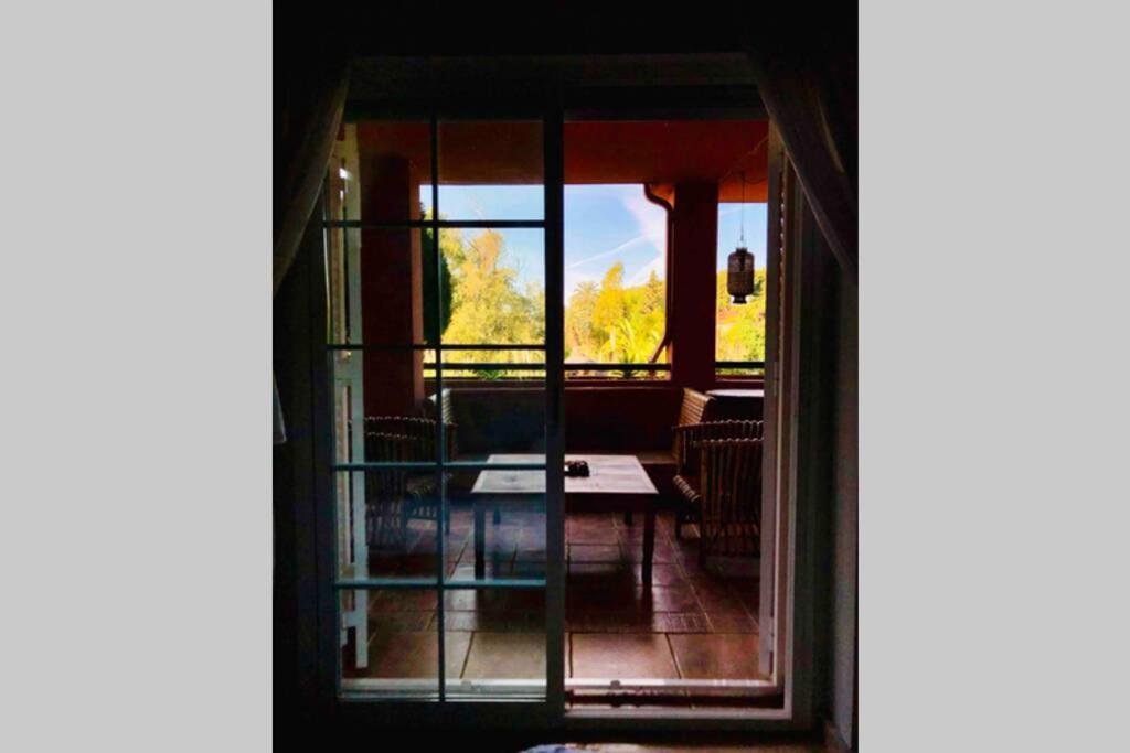Appartement Puente Bright Terrace, Pool & Garden View