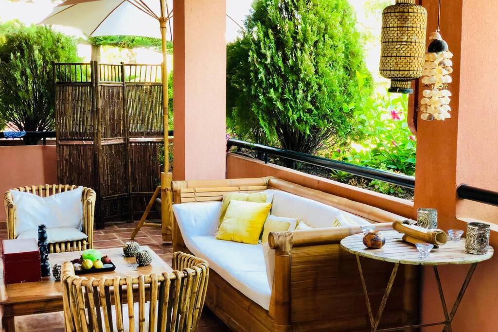 Appartement Puente Bright Terrace, Pool & Garden View