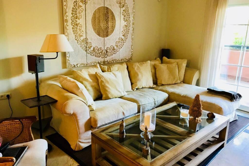 Puente Bright Terrace, Pool & Garden View Appartement *
