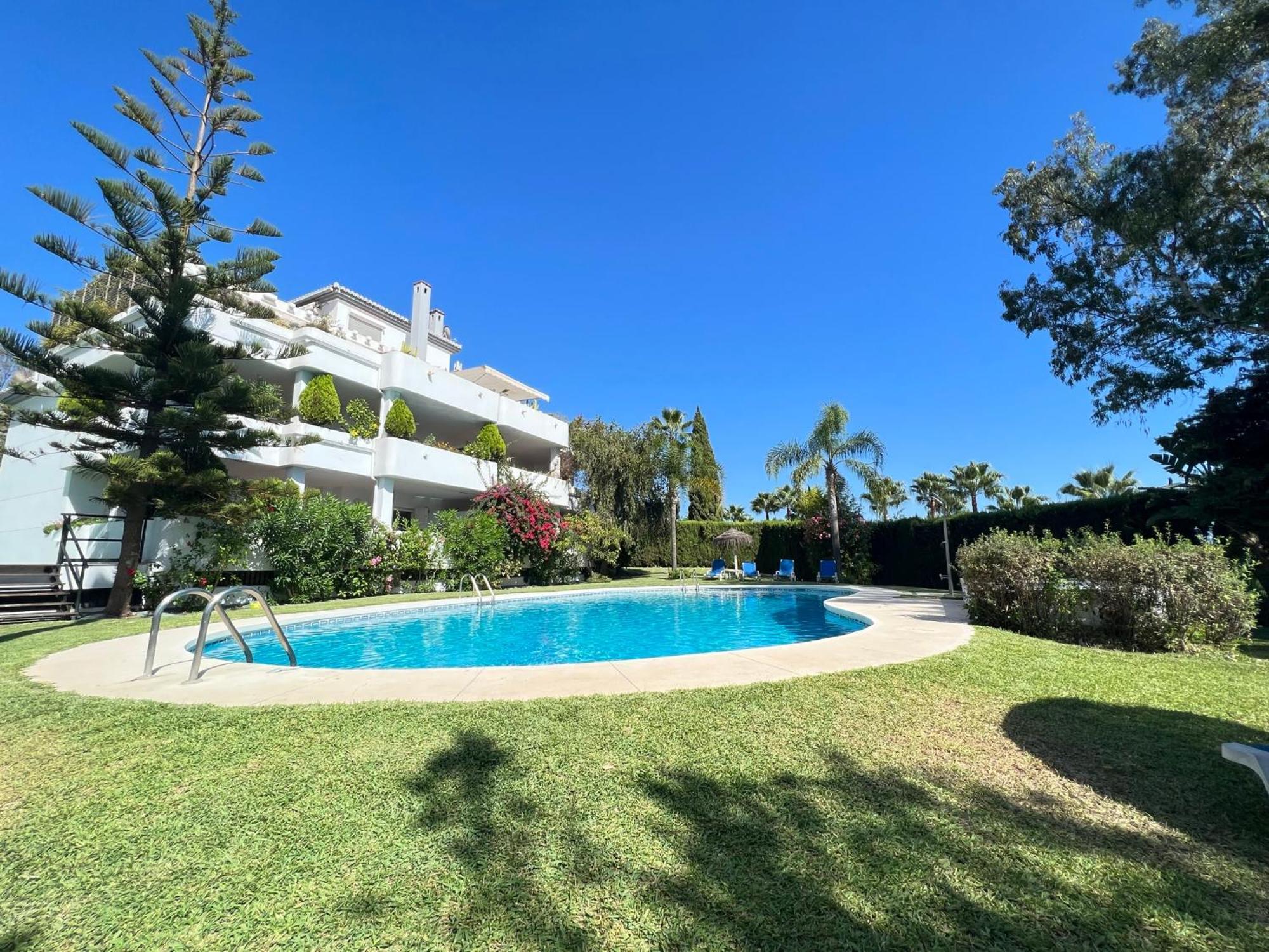 Puente Bright Terrace, Pool & Garden View *