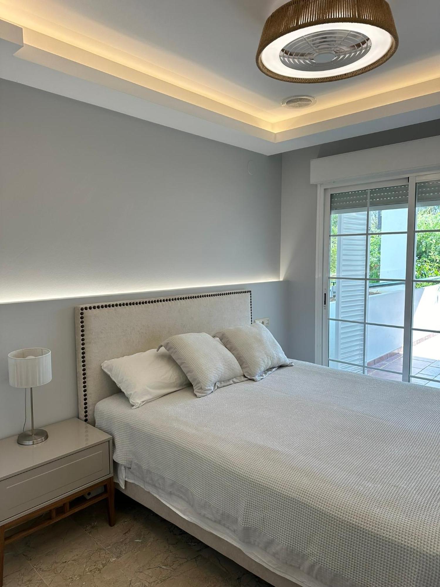 Apartment Puente Bright Terrace, Pool & Garden View *